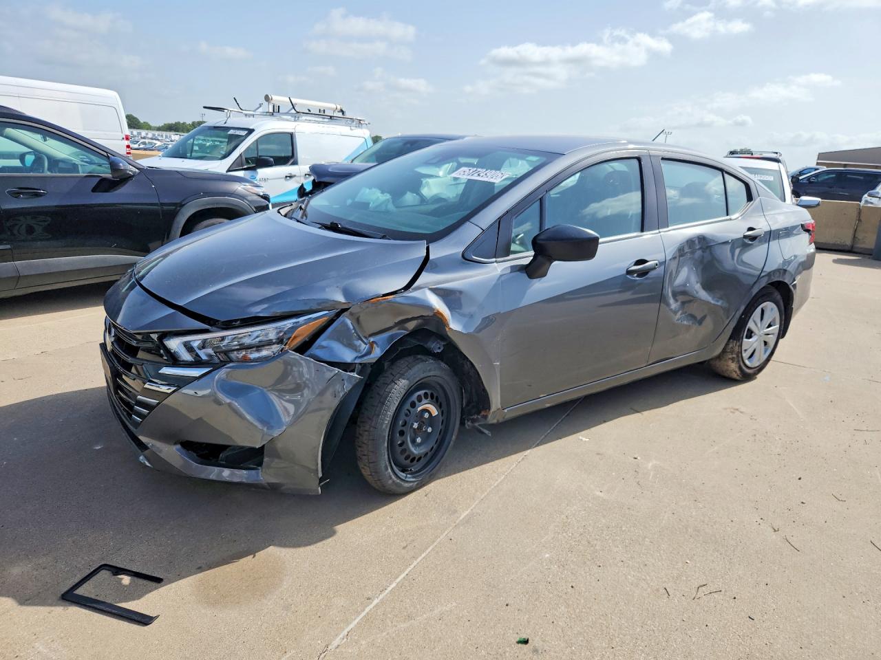 2025 NISSAN VERSA
