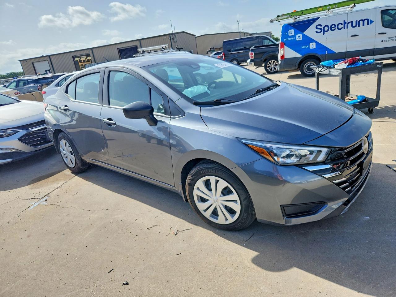 2025 NISSAN VERSA