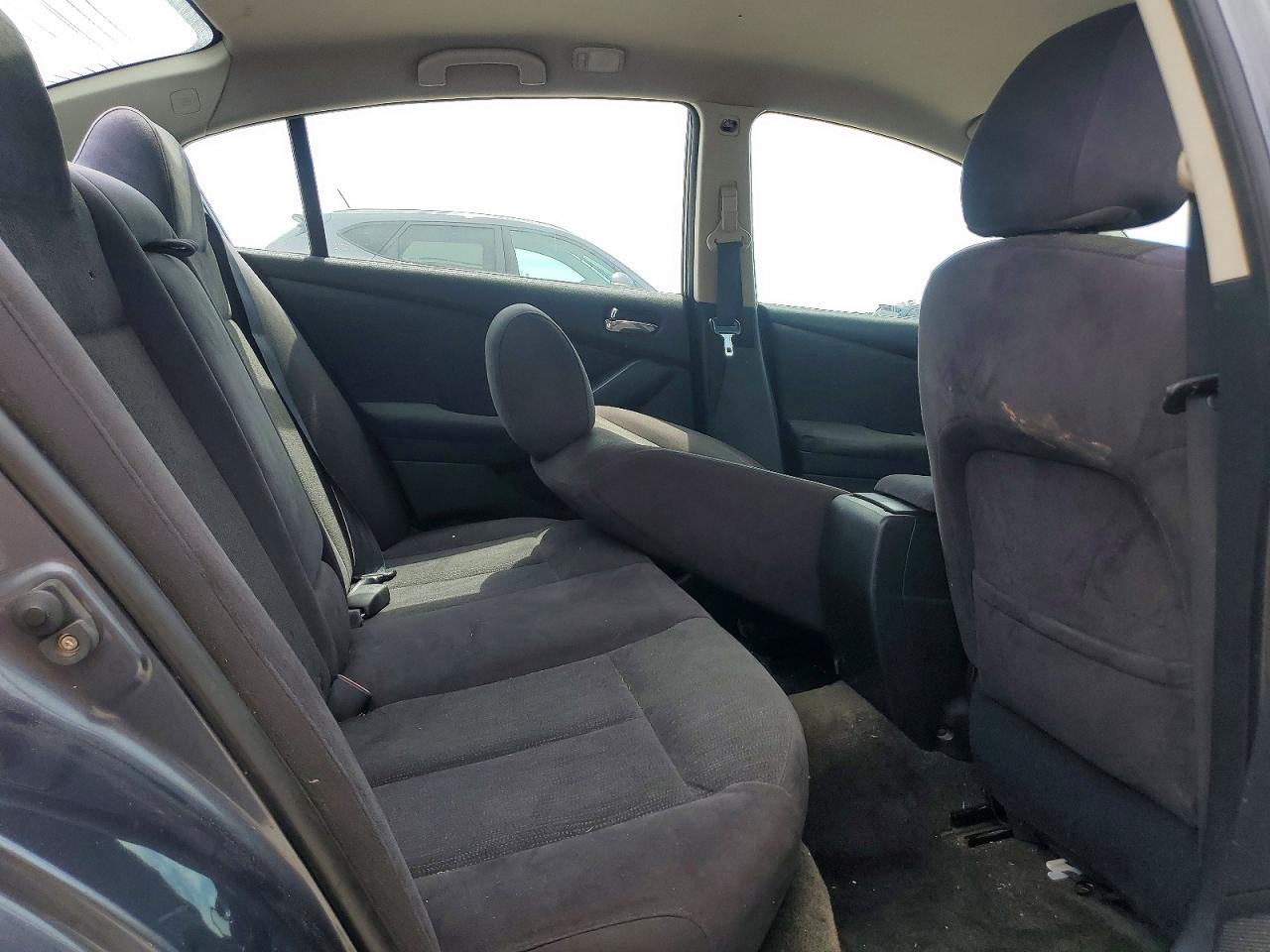 2012 NISSAN ALTIMA