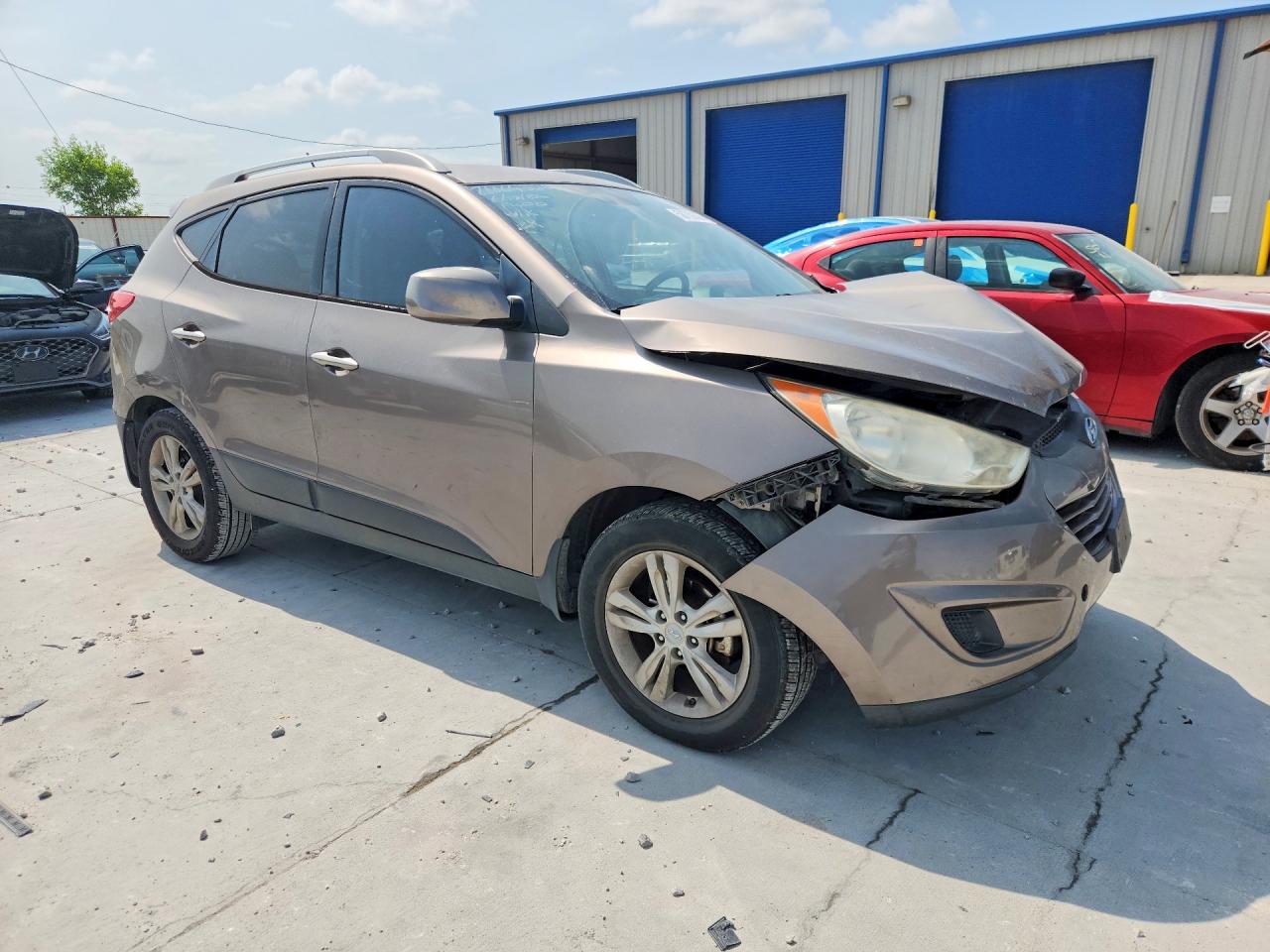 2011 HYUNDAI TUCSON
