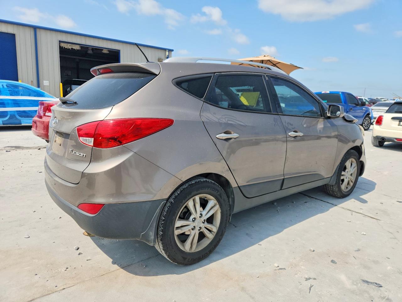 2011 HYUNDAI TUCSON