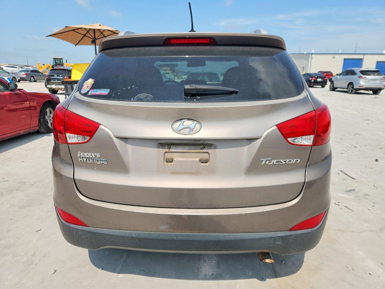 2011 HYUNDAI TUCSON