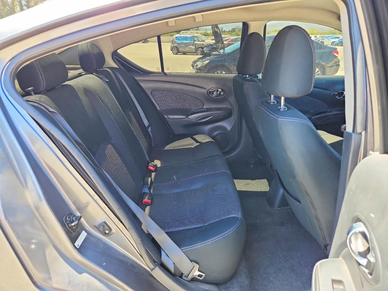 2016 NISSAN VERSA