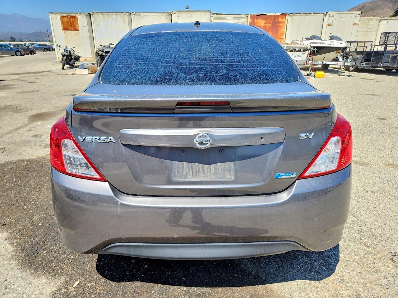 2016 NISSAN VERSA
