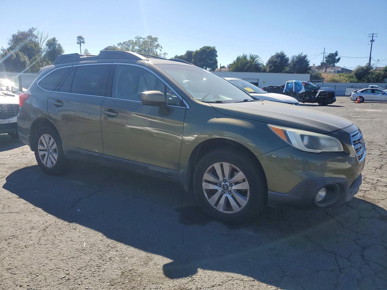 2015 SUBARU OUTBACK