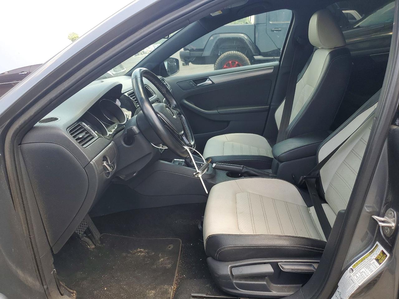 2016 VOLKSWAGEN JETTA