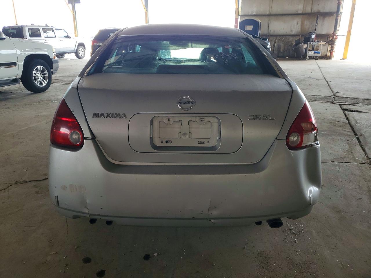 2004 NISSAN MAXIMA