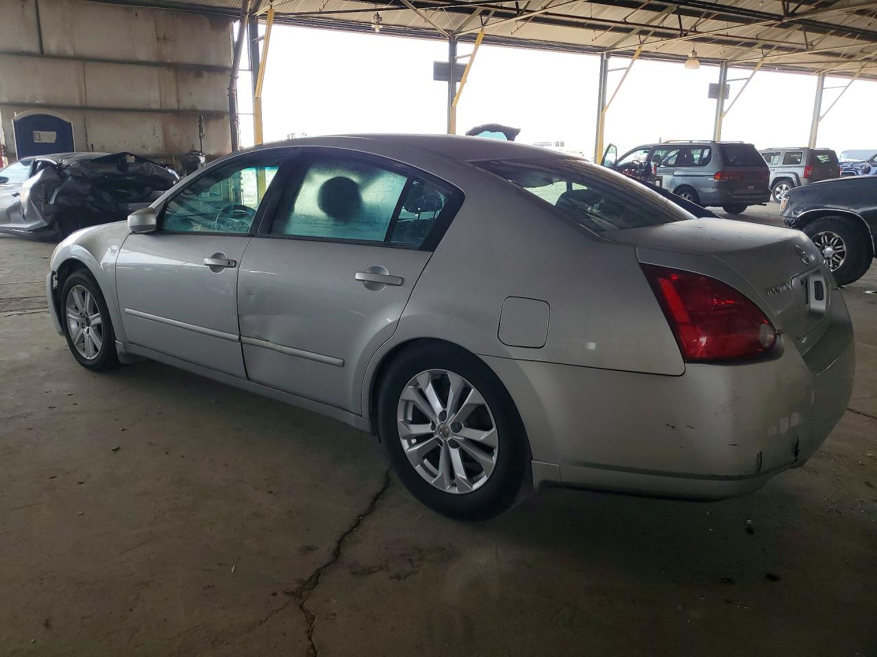 2004 NISSAN MAXIMA
