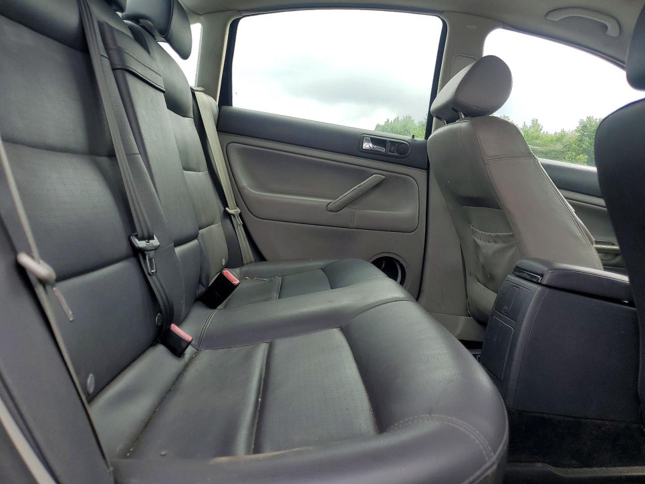 2003 VOLKSWAGEN PASSAT