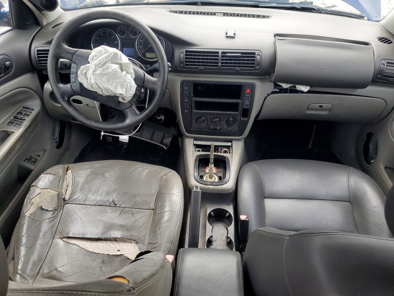2003 VOLKSWAGEN PASSAT