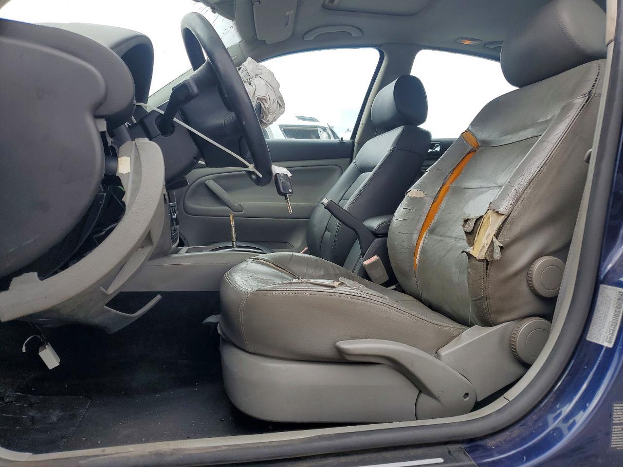 2003 VOLKSWAGEN PASSAT