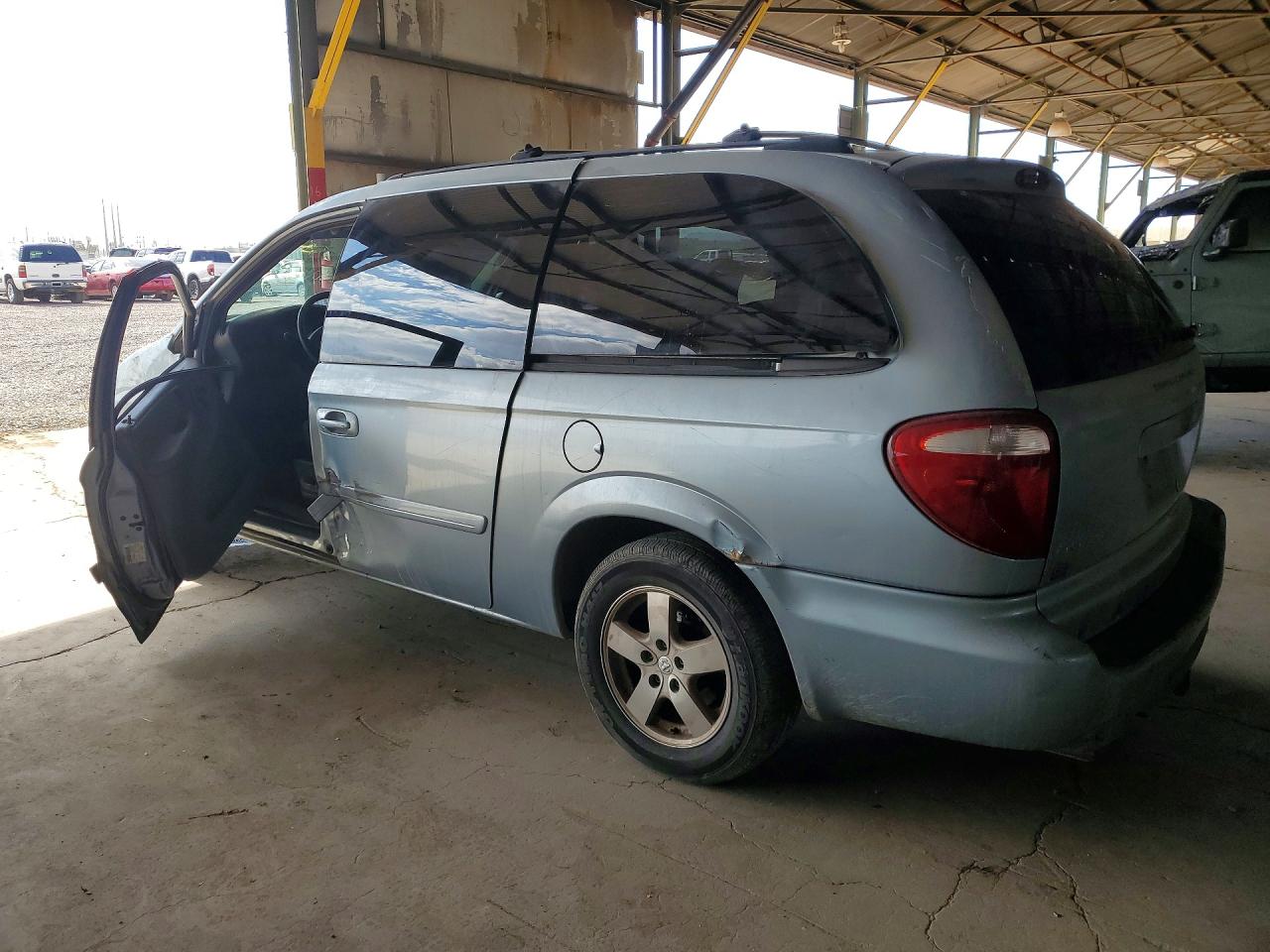 2005 DODGE CARAVAN