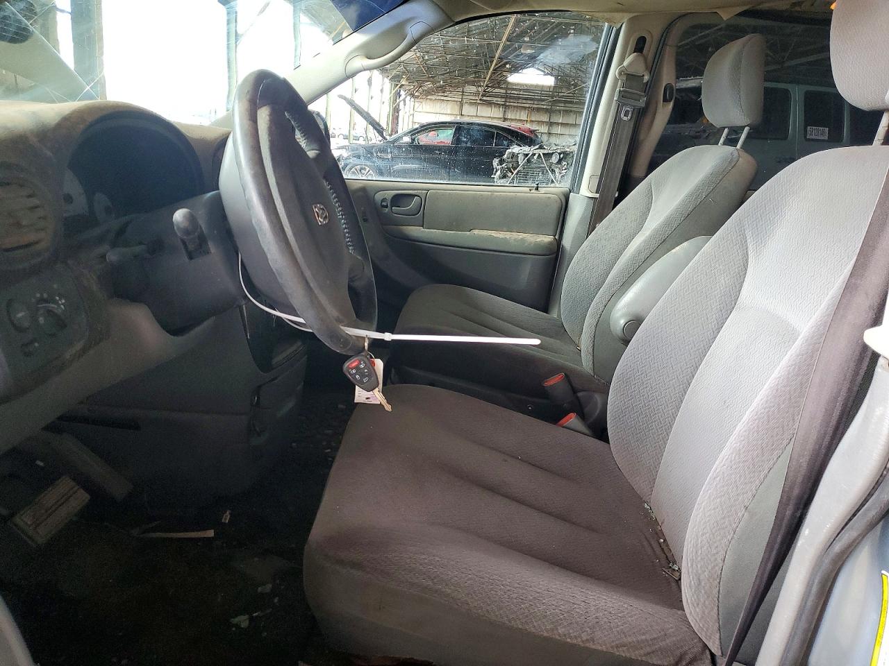 2005 DODGE CARAVAN