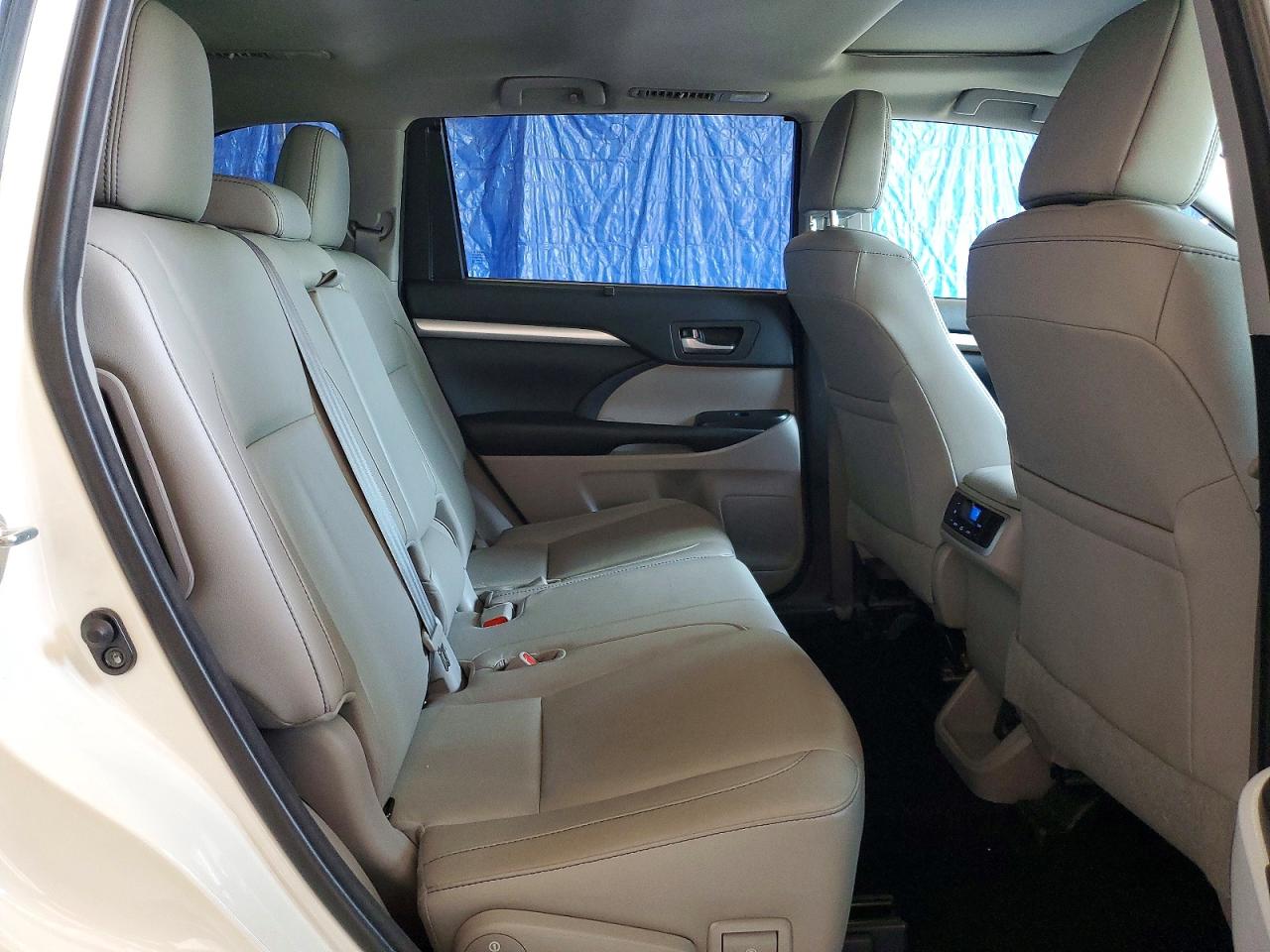 2017 TOYOTA HIGHLANDER
