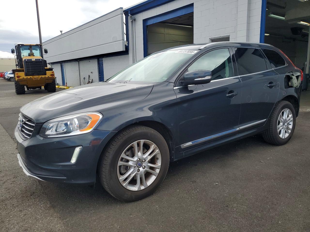 2015 VOLVO XC60