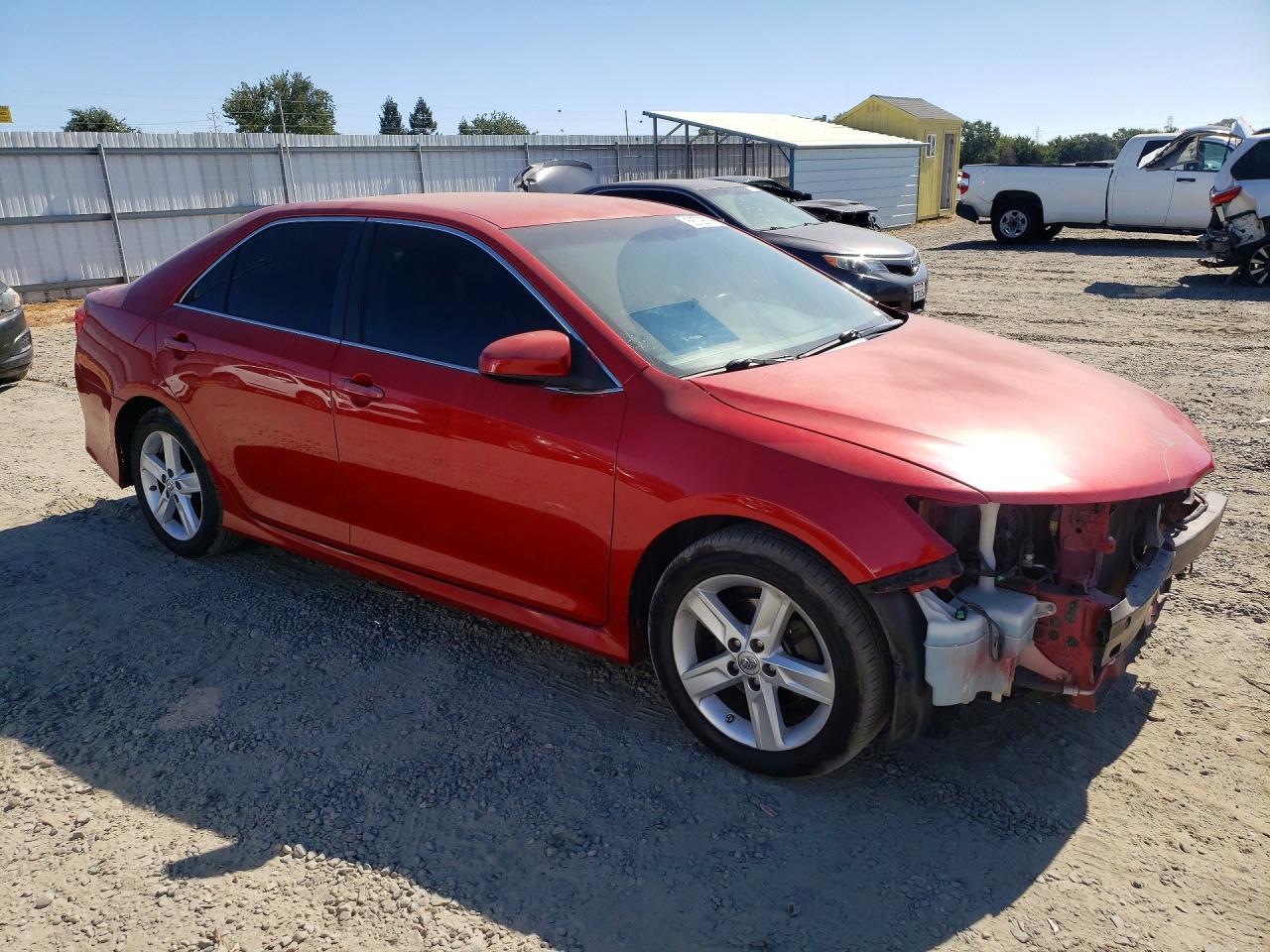 2014 TOYOTA CAMRY
