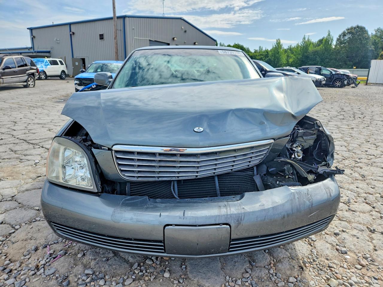 2005 CADILLAC DEVILLE