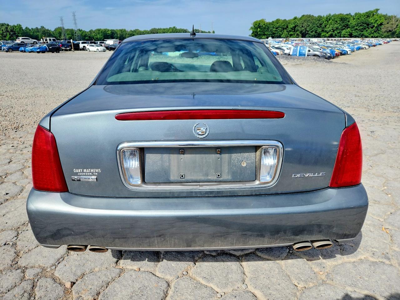 2005 CADILLAC DEVILLE