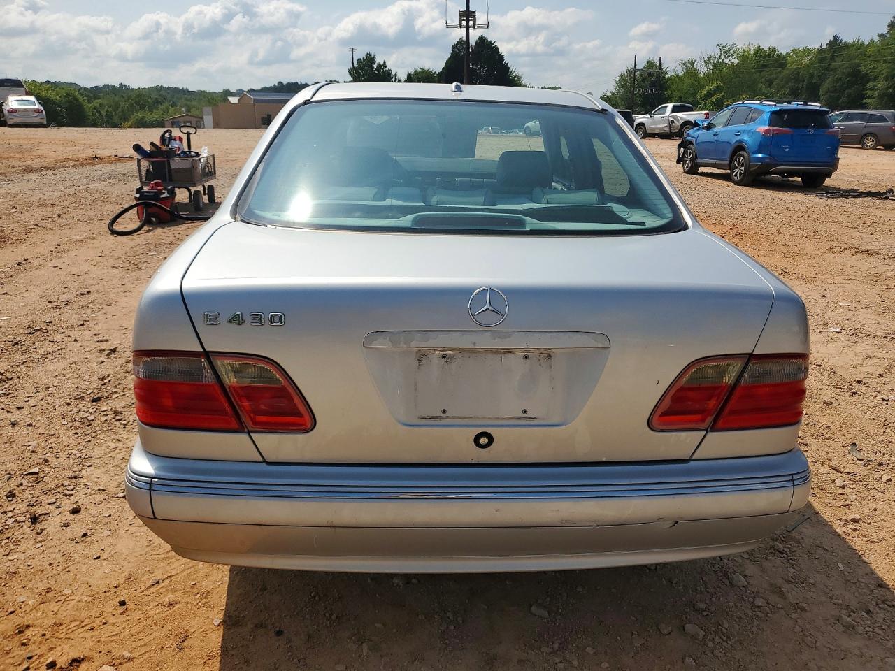 2000 MERCEDES-BENZ E-CLASS