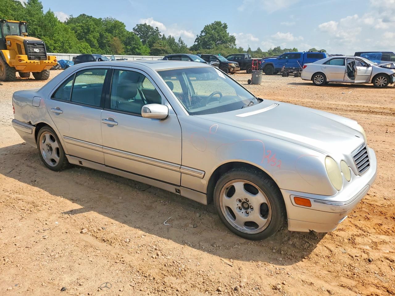 2000 MERCEDES-BENZ E-CLASS