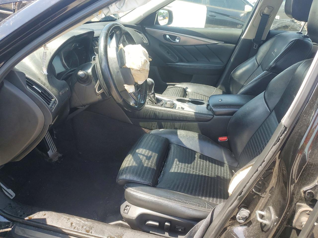 2014 INFINITI Q50