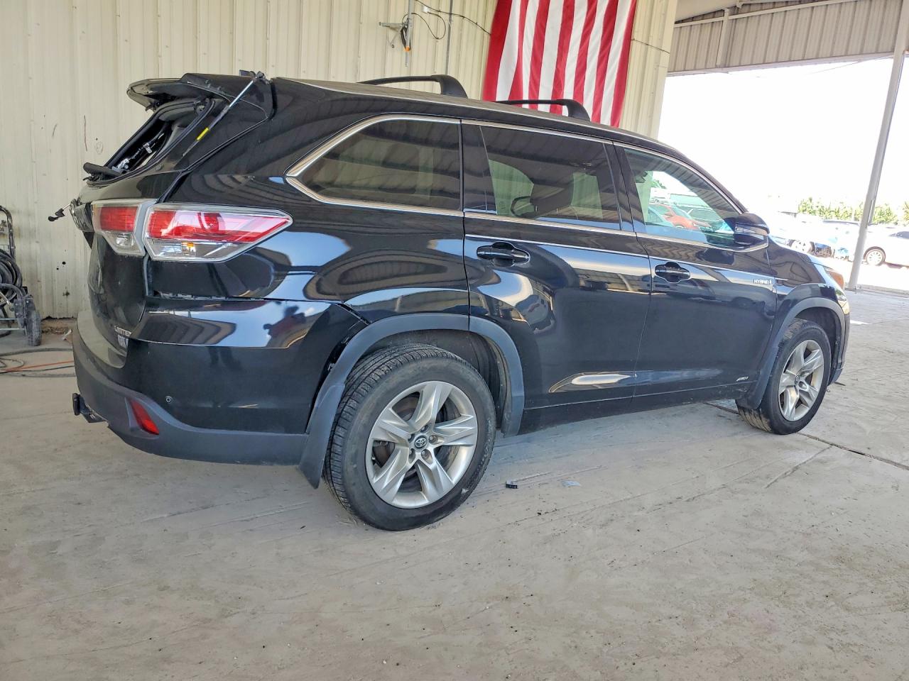 2016 TOYOTA HIGHLANDER