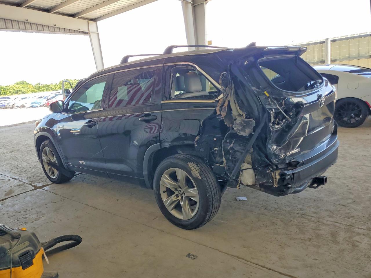 2016 TOYOTA HIGHLANDER