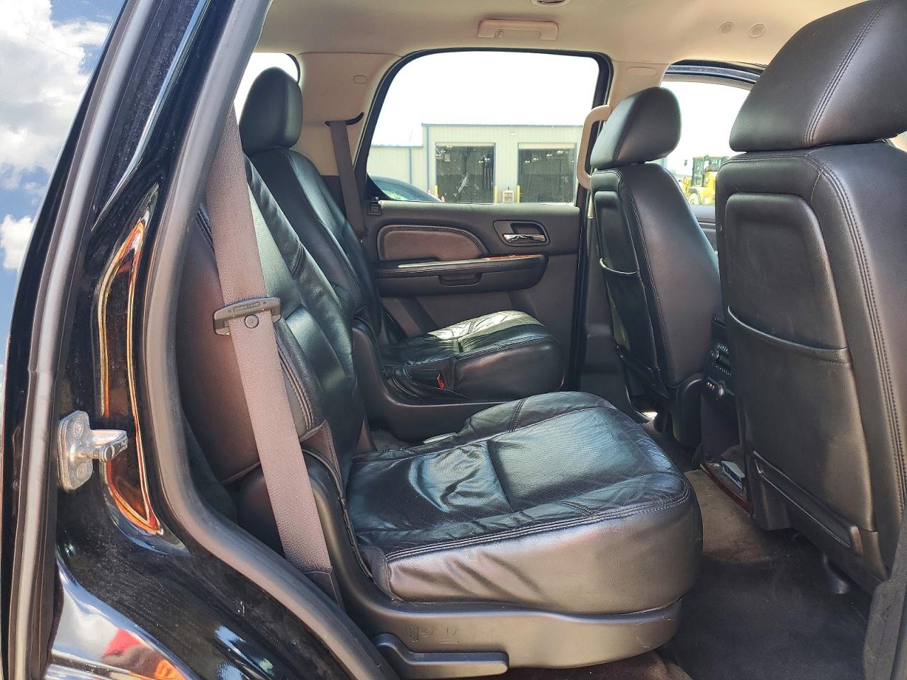 2012 CADILLAC ESCALADE
