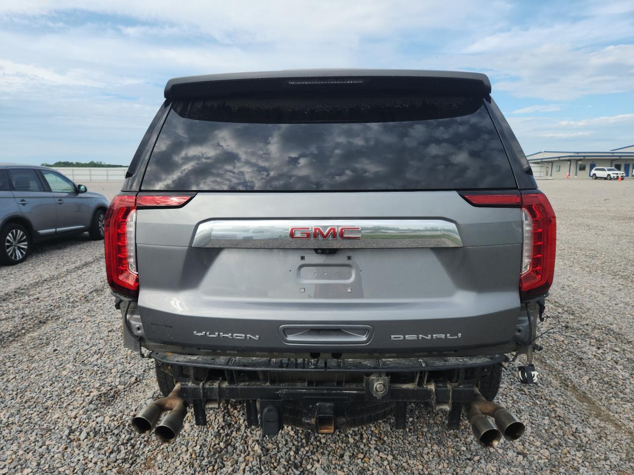 2021 GMC YUKON