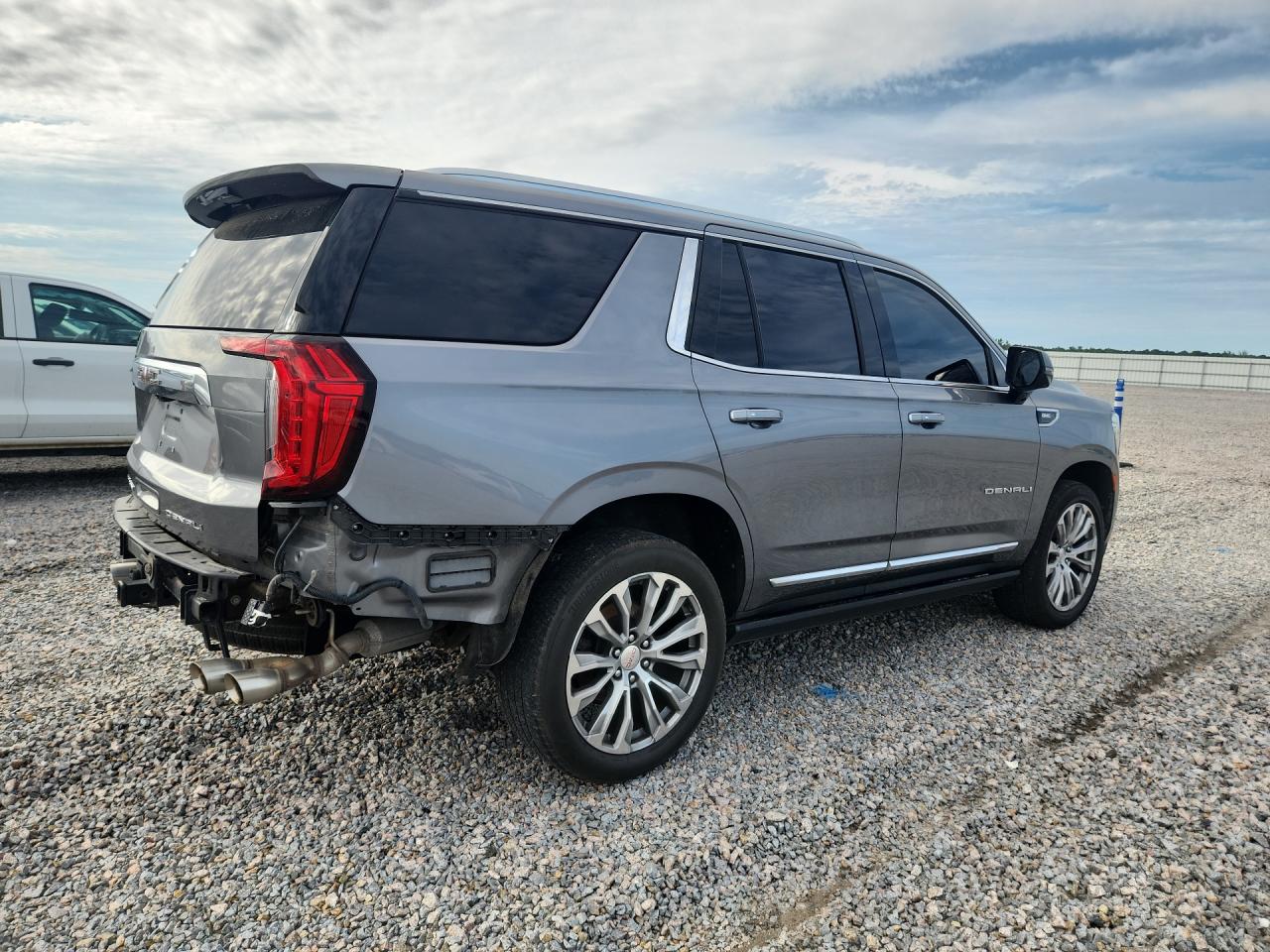 2021 GMC YUKON