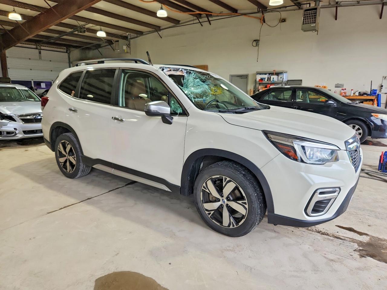 2019 SUBARU FORESTER