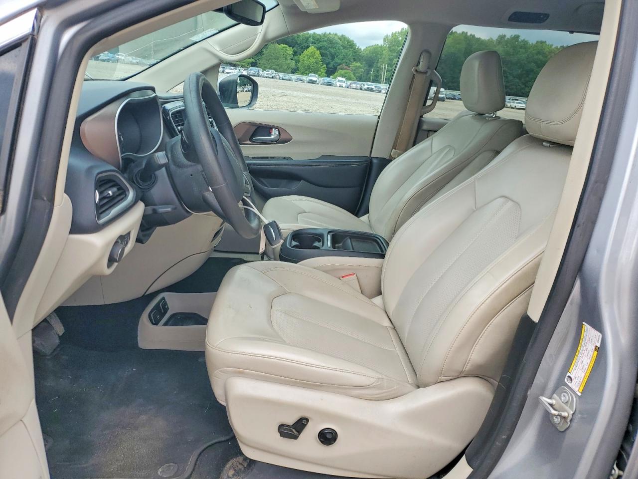 2021 CHRYSLER MINIVAN