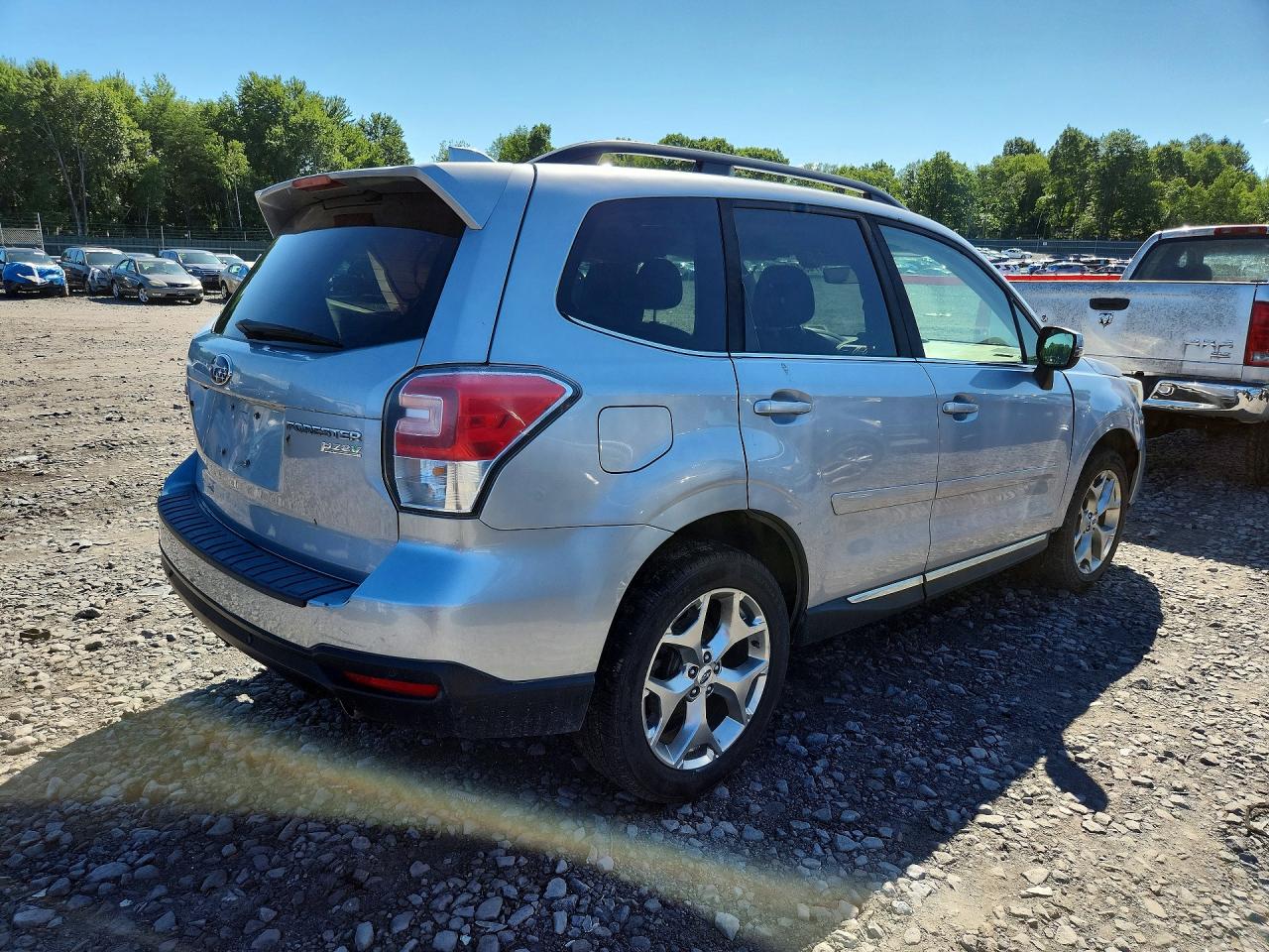 2017 SUBARU FORESTER