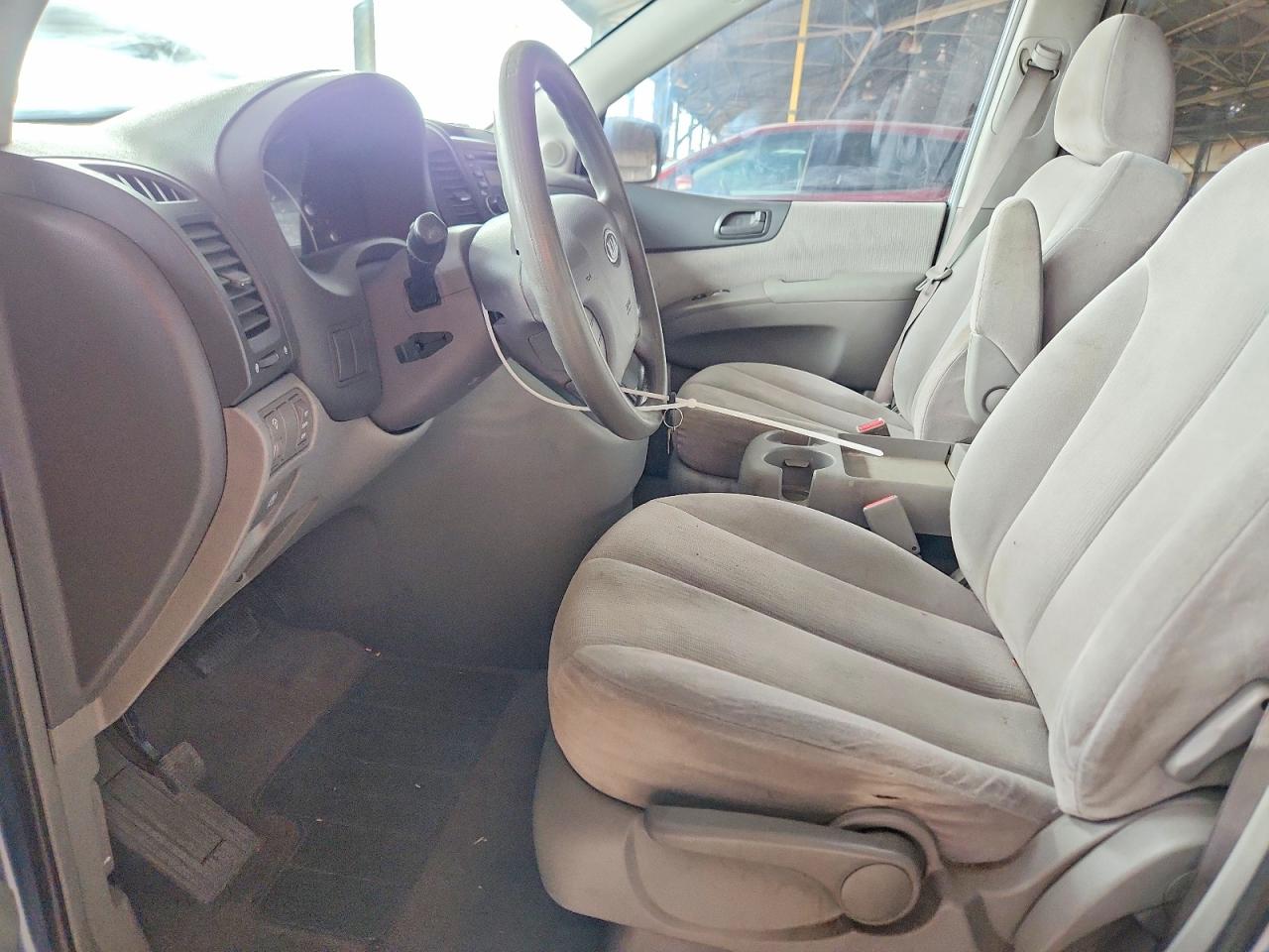 2006 KIA SEDONA