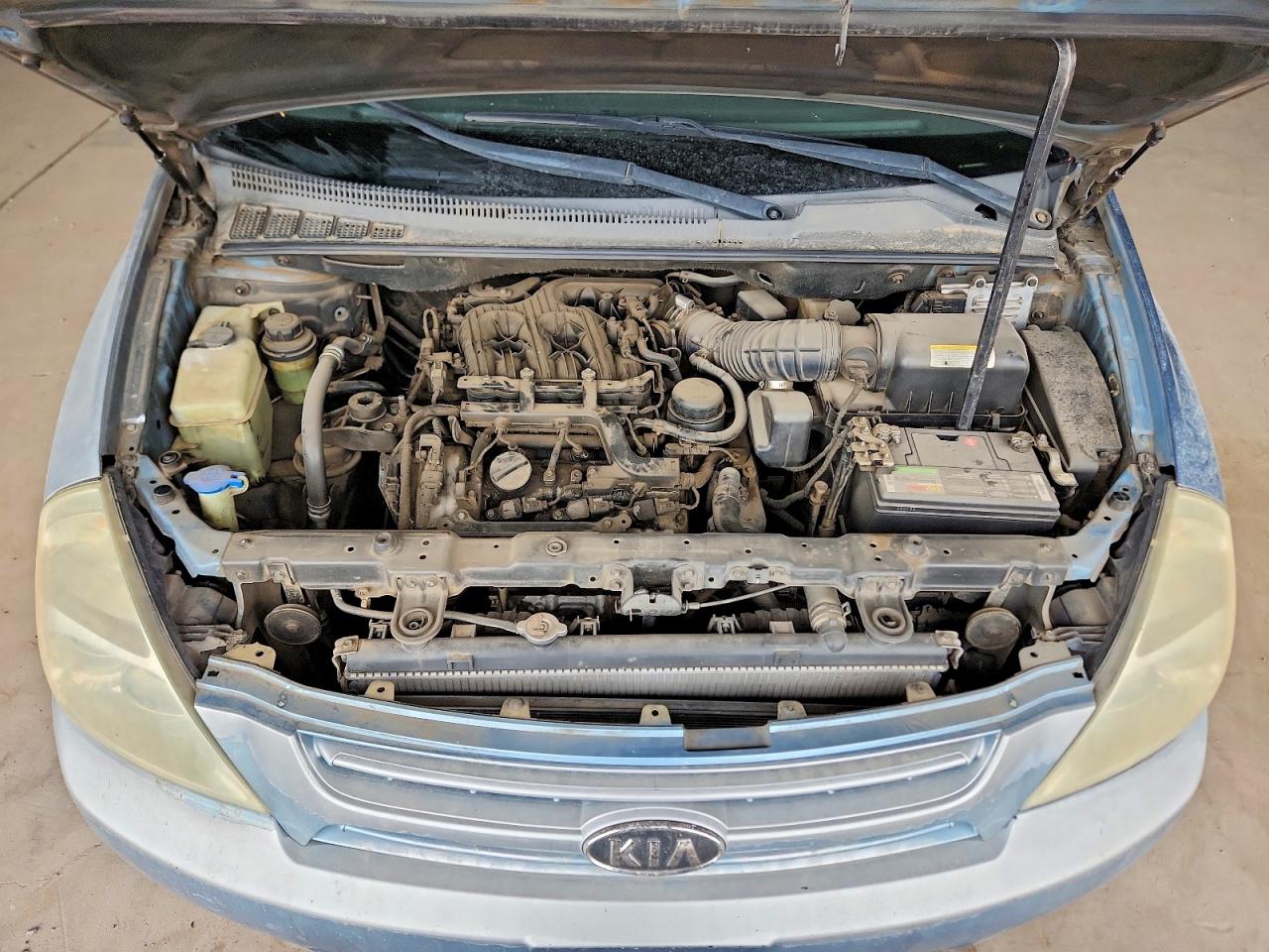 2006 KIA SEDONA