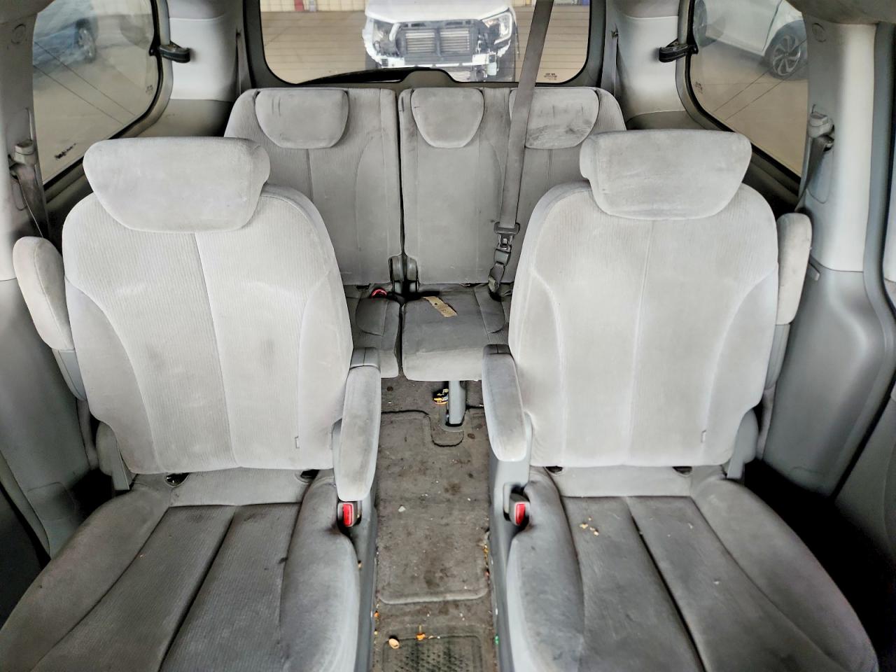2006 KIA SEDONA