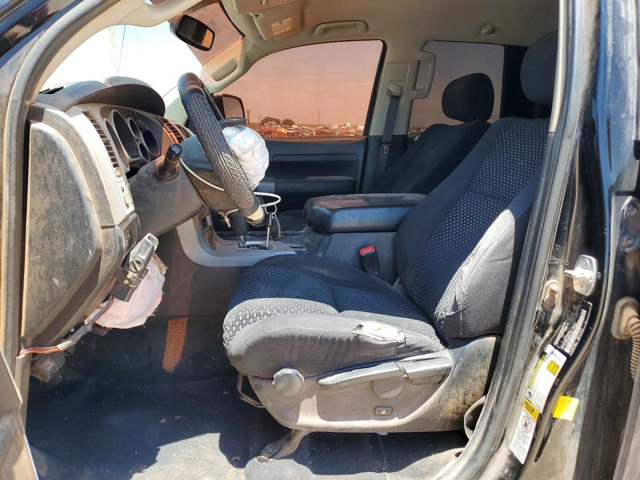 2011 TOYOTA TUNDRA