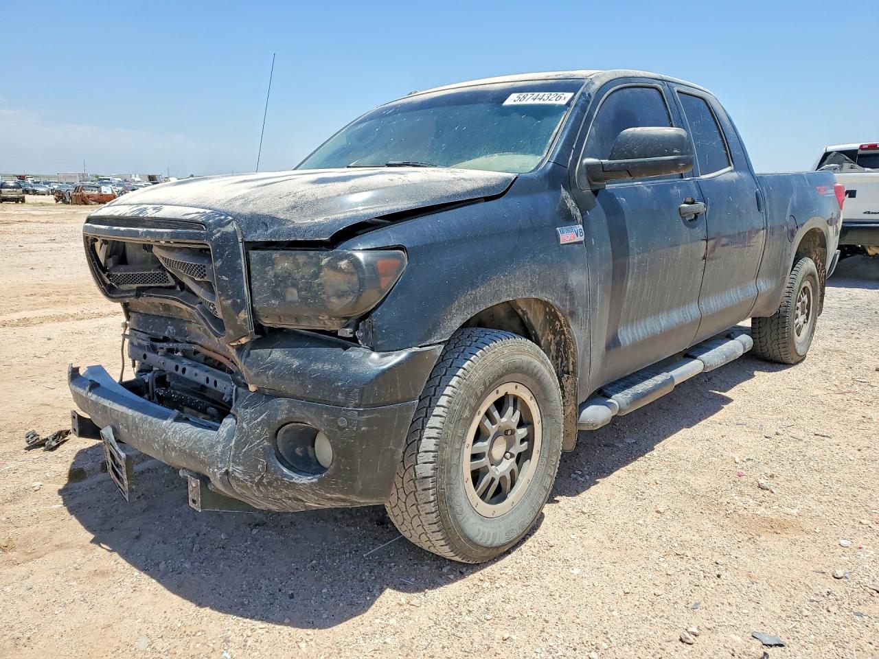 2011 TOYOTA TUNDRA