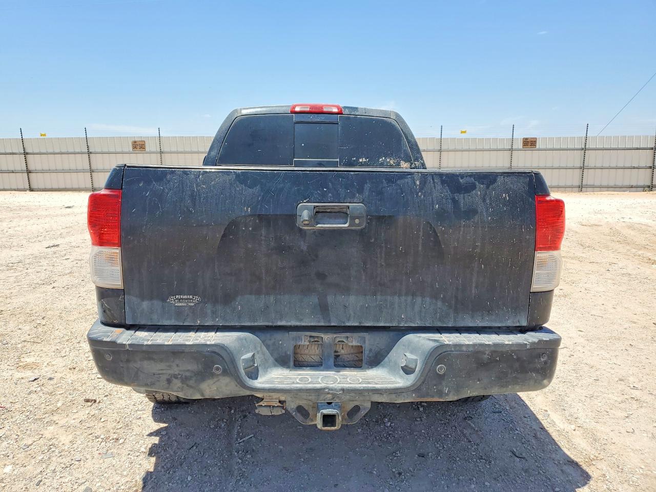 2011 TOYOTA TUNDRA