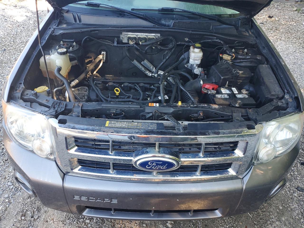 2011 FORD ESCAPE