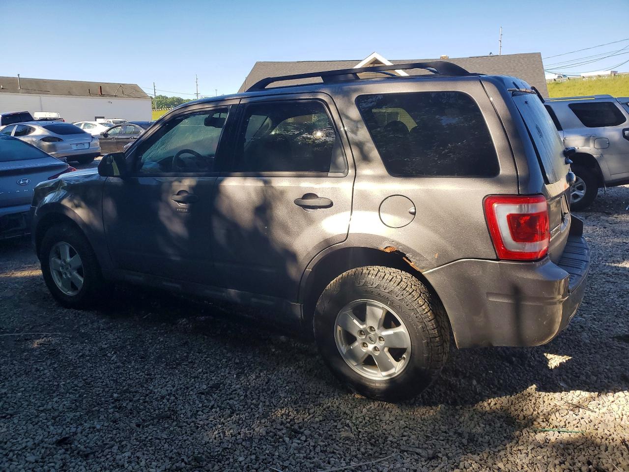 2011 FORD ESCAPE