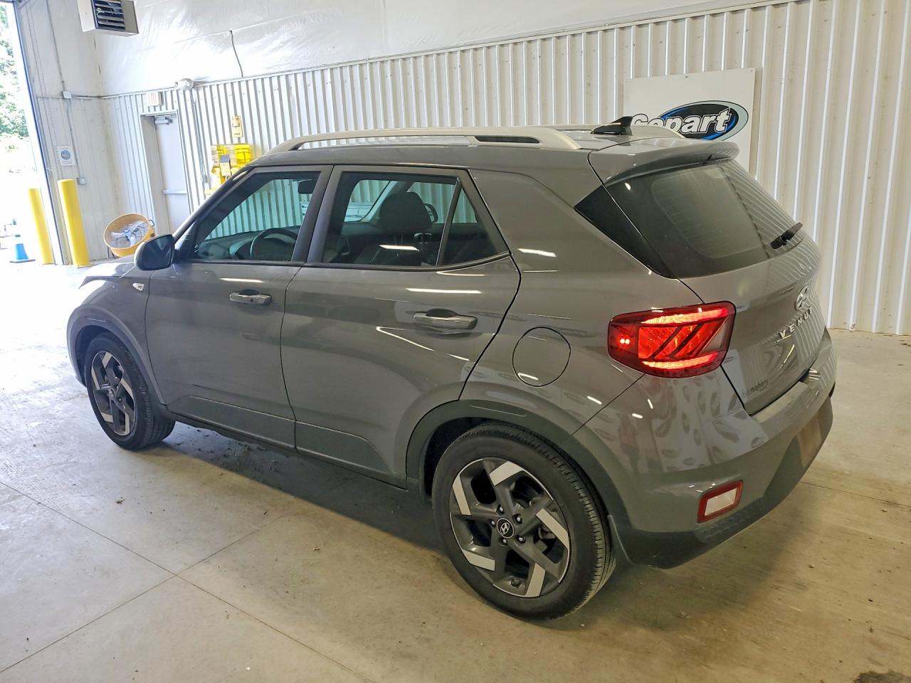 2021 HYUNDAI VENUE