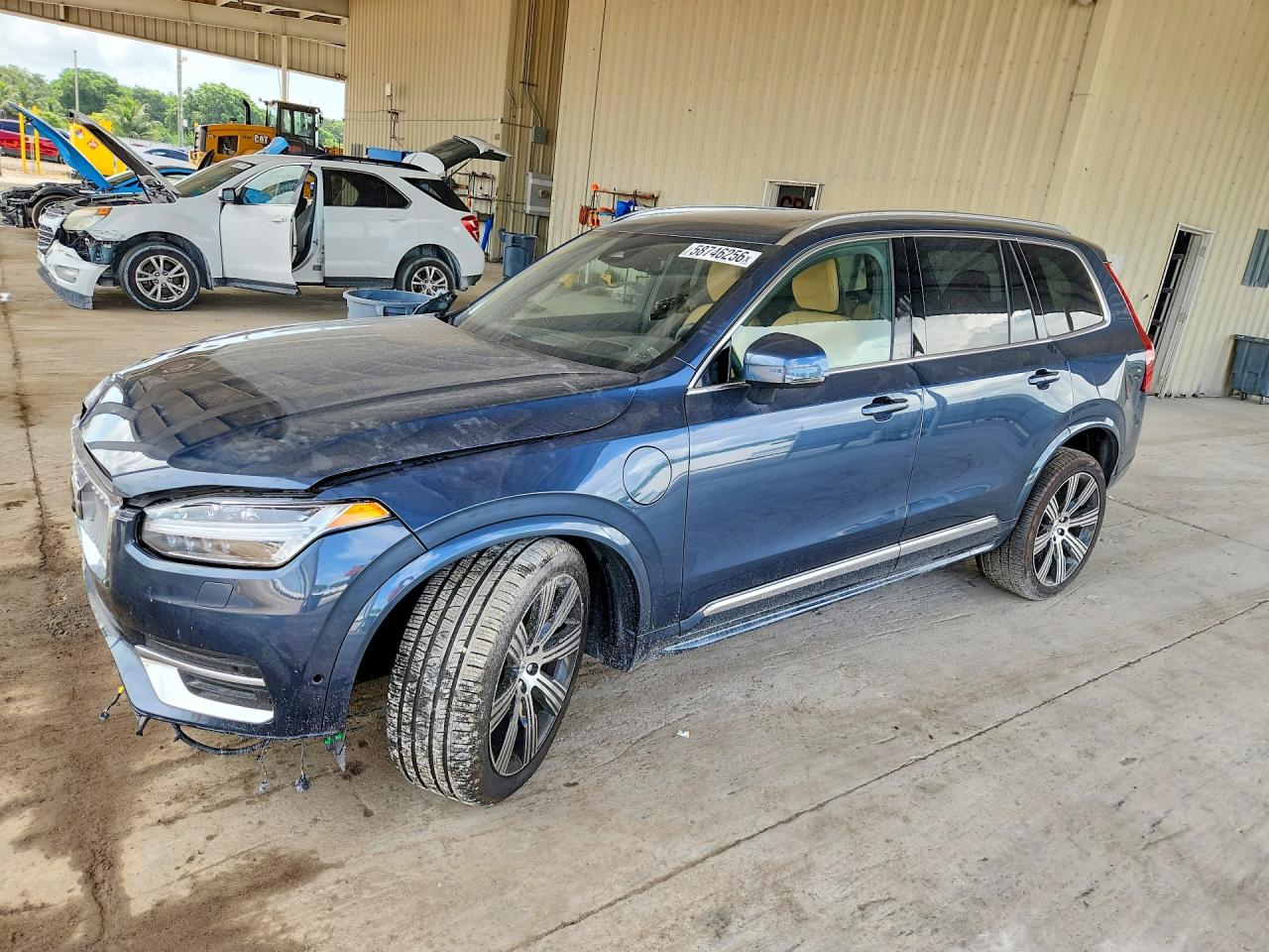 2025 VOLVO XC90