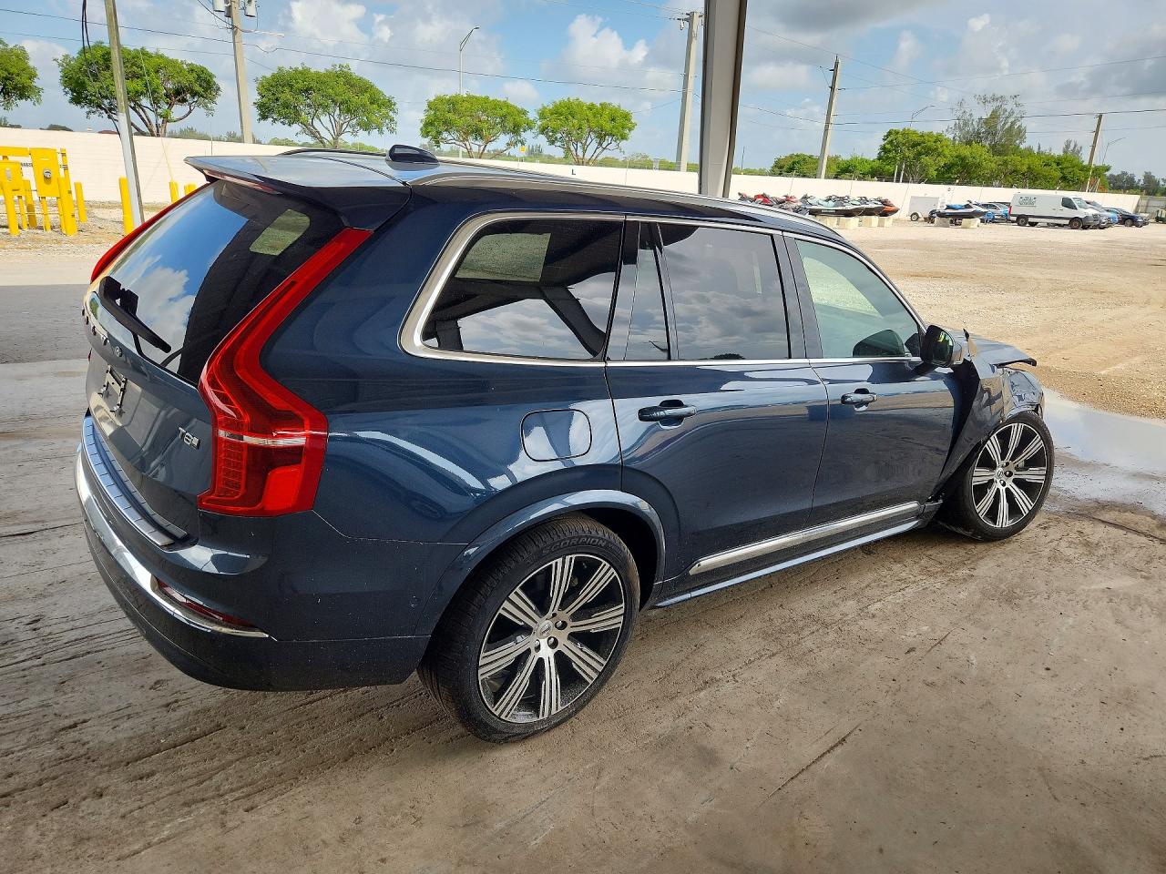 2025 VOLVO XC90
