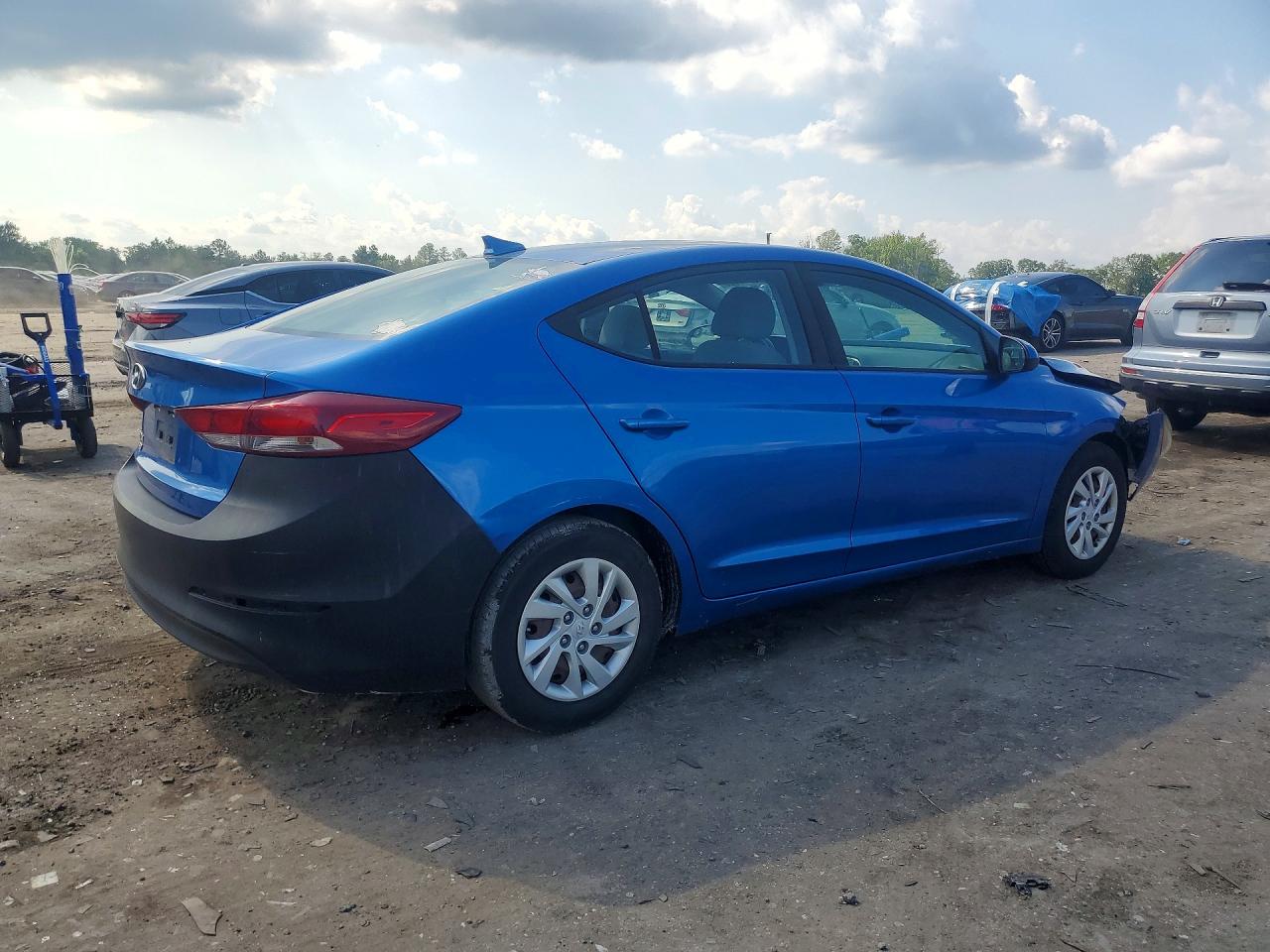 2017 HYUNDAI ELANTRA