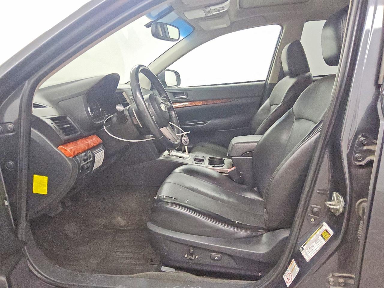 2011 SUBARU OUTBACK