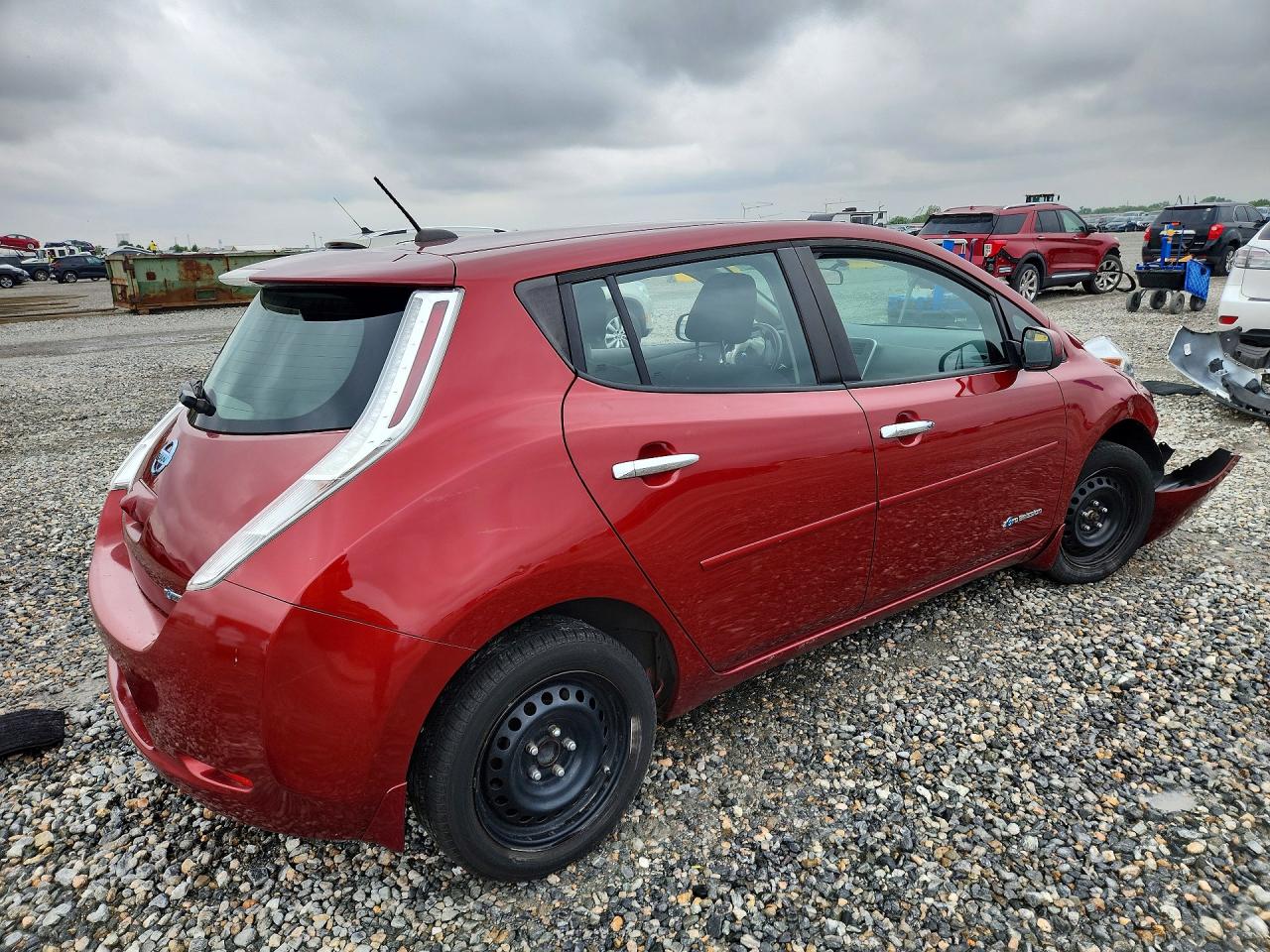 2015 NISSAN LEAF