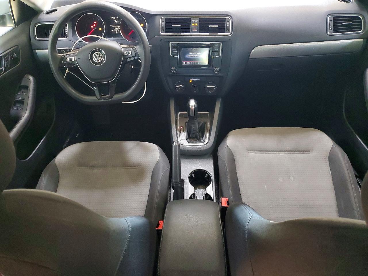 2017 VOLKSWAGEN JETTA