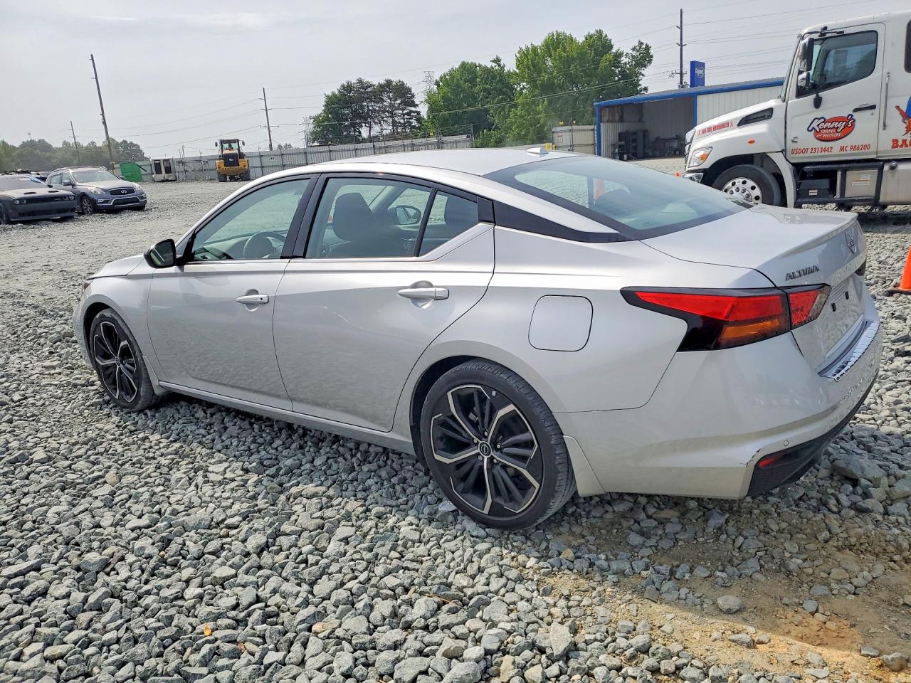2023 NISSAN ALTIMA
