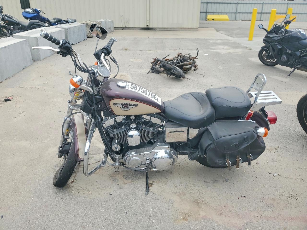 1998 HARLEY-DAVIDSON SPRTSTR120
